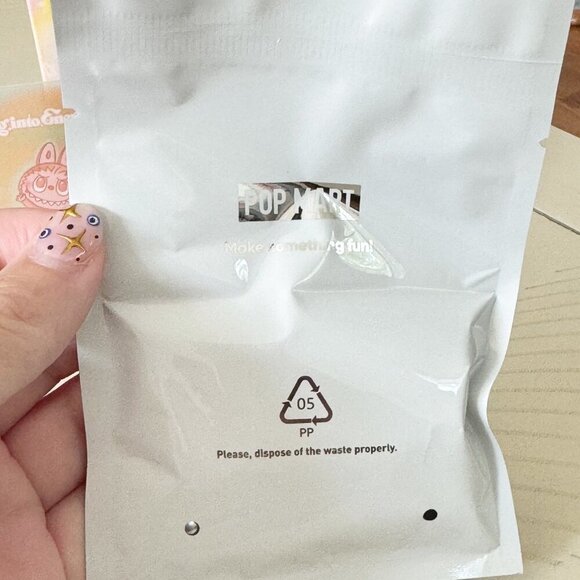 POP MART x The Monsters Labubu Big Into Energy Happiness Phone Charm NIB - Picture 4 of 5